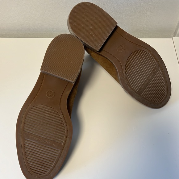 Never-worn, tan suede Browns Wishbone Collection boots. - Picture 5 of 7